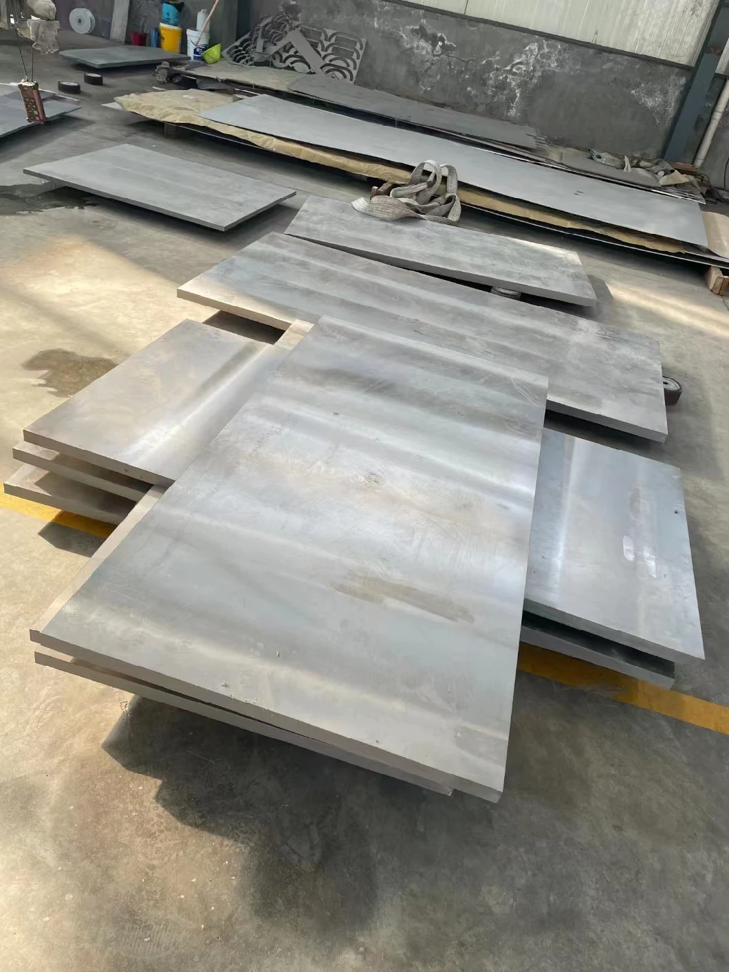 ASTM Gr5 Gr7 Gr6 Gr9 Gr11 Gr12 Gr16 Gr17 Gr25 Ta0 Ta1 Ta2 Ta5 Ta6 Ta7 Ta9 Ta10 Tb2 Tc1 Tc2 Tc3 Tc4 Titanium-Aluminium-Titanium Bimetal Three-Layer Clad Plate